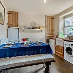 Semesterbostad 3 Bed In Workington Oc-sz043